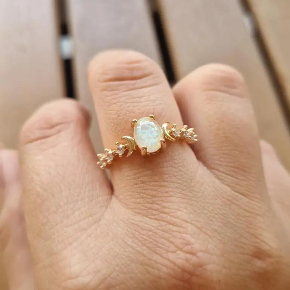 MOONSTONE OPAL RING