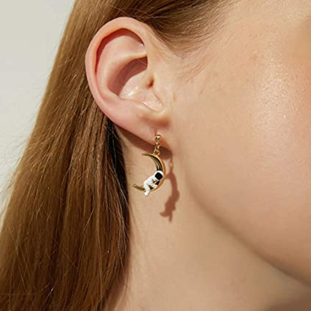 ASTRONAUT & PLANET EARRINGS (PAIR)