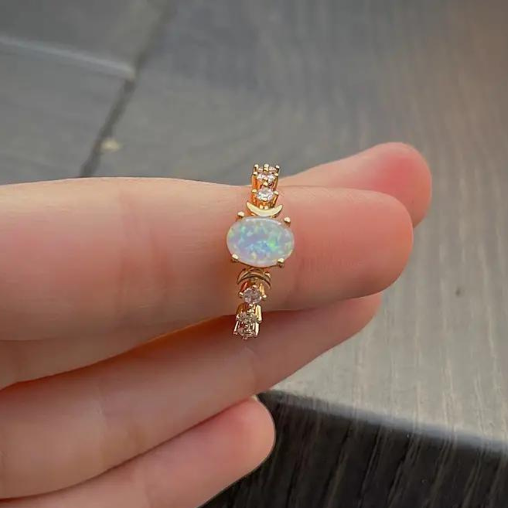 MOONSTONE OPAL RING