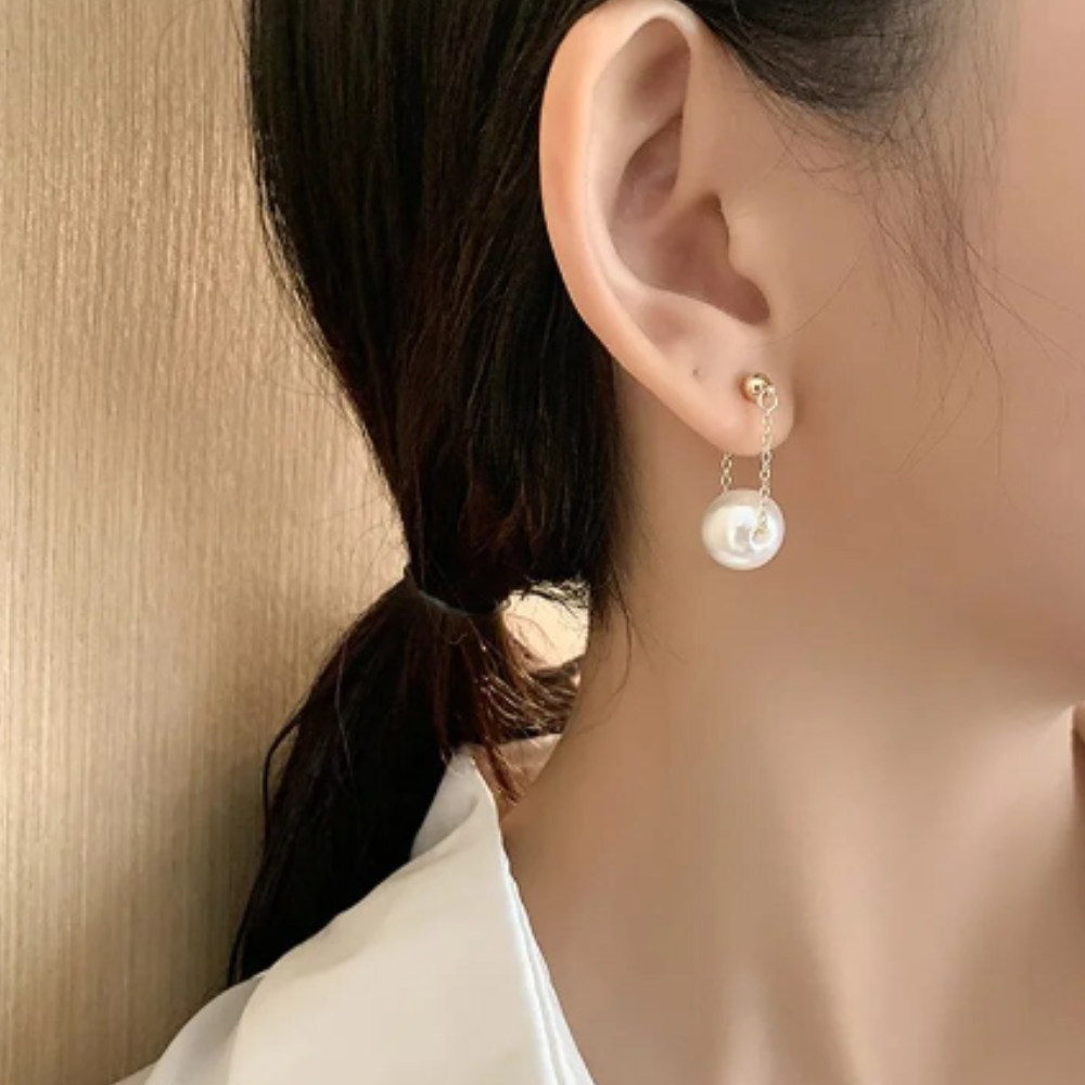 SOPHISTICATED PEARL EARRINGS (PAIR)