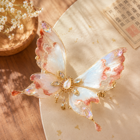 DELICATE BUTTERFLY HAIR CLIP
