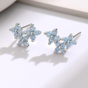 TINY HYDRANGEA EARRINGS (PAIR)