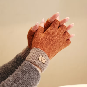 WARM WINTER GLOVES