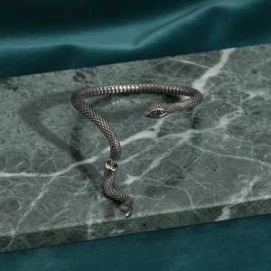 SILVER SNAKE EAR CUFF (1 PC)