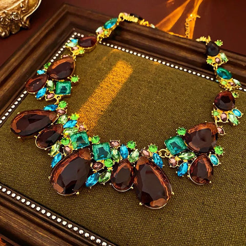 VINTAGE CLUSTER NECKLACE