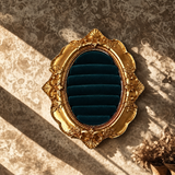 ROYAL RING HOLDER