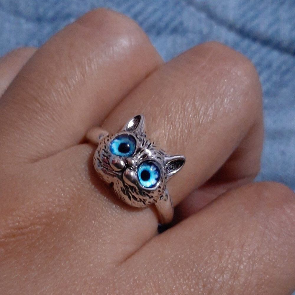 BLUE EYE CAT RING (ADJUSTABLE)