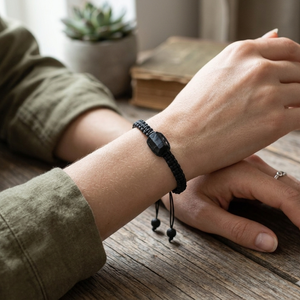 BLACK TOURMALINE BRACELET (ADJUSTABLE)