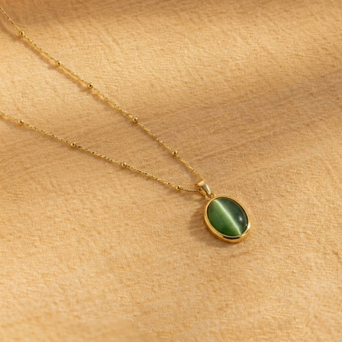 JADE OVAL PENDANT NECKLACE