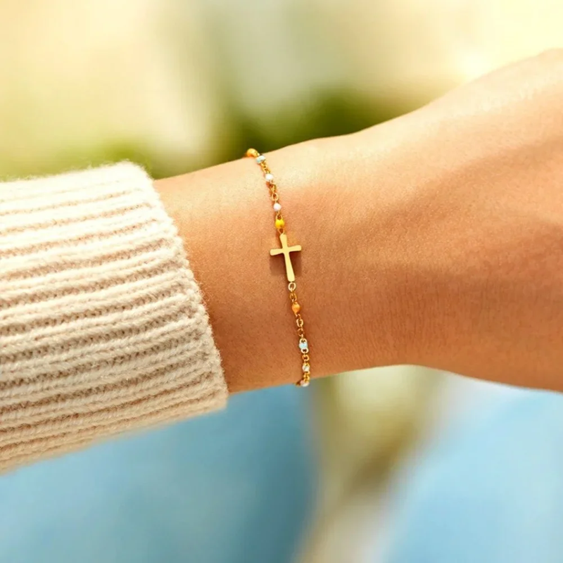 GOLDEN CROSS BRACELET (ADJUSTABLE)