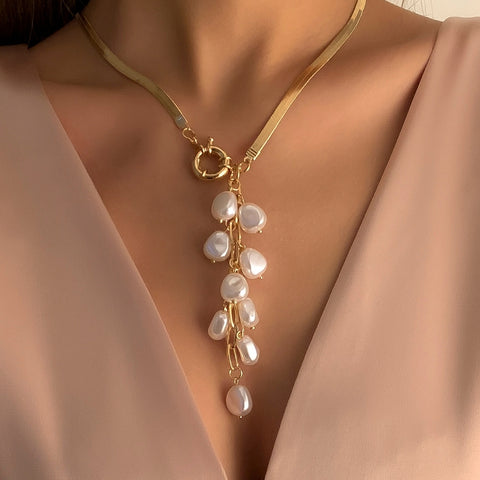 CREATIVE PEARL NECKLACE