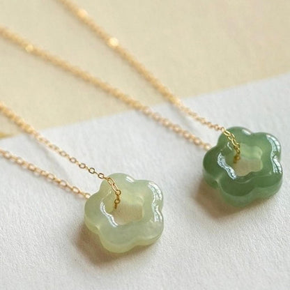 FLOWER JADE NECKLACE