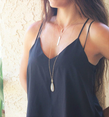 LONG MOONSTONE NECKLACE
