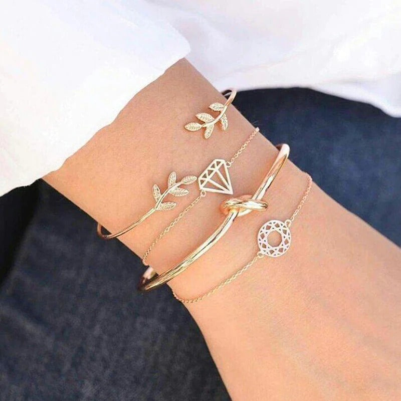 GOLDEN BRACELET SET (ADJUSTABLE)